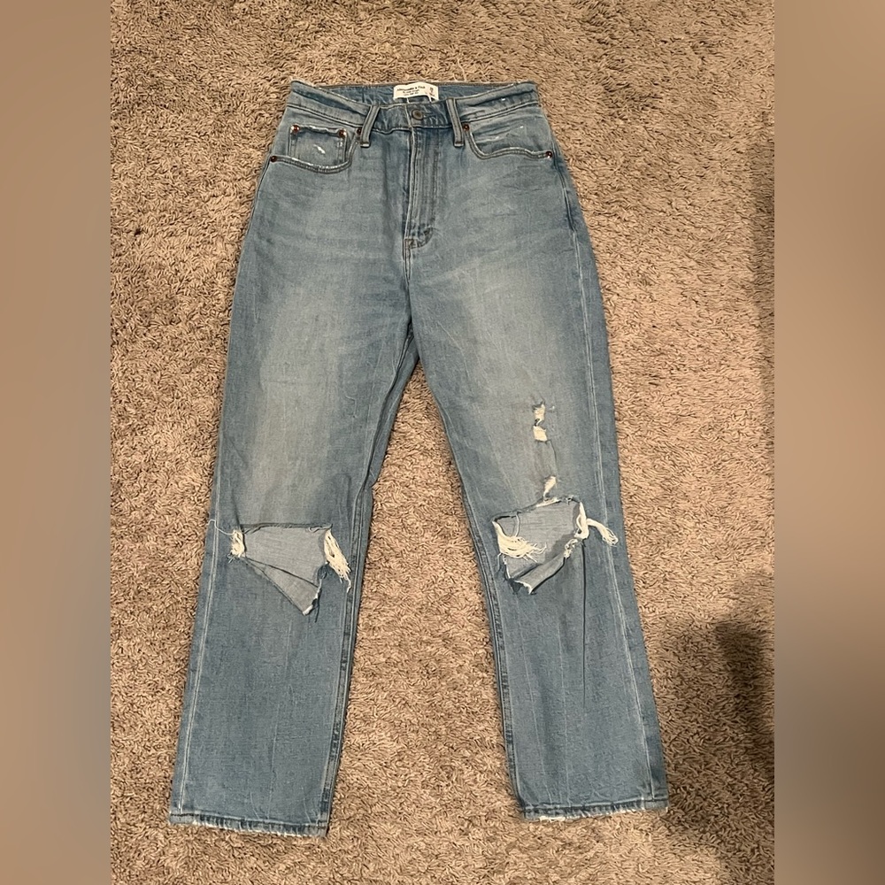Abercrombie light wash ankle straight high rise, size 26 curve love